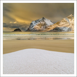 Haukland Bronze Light